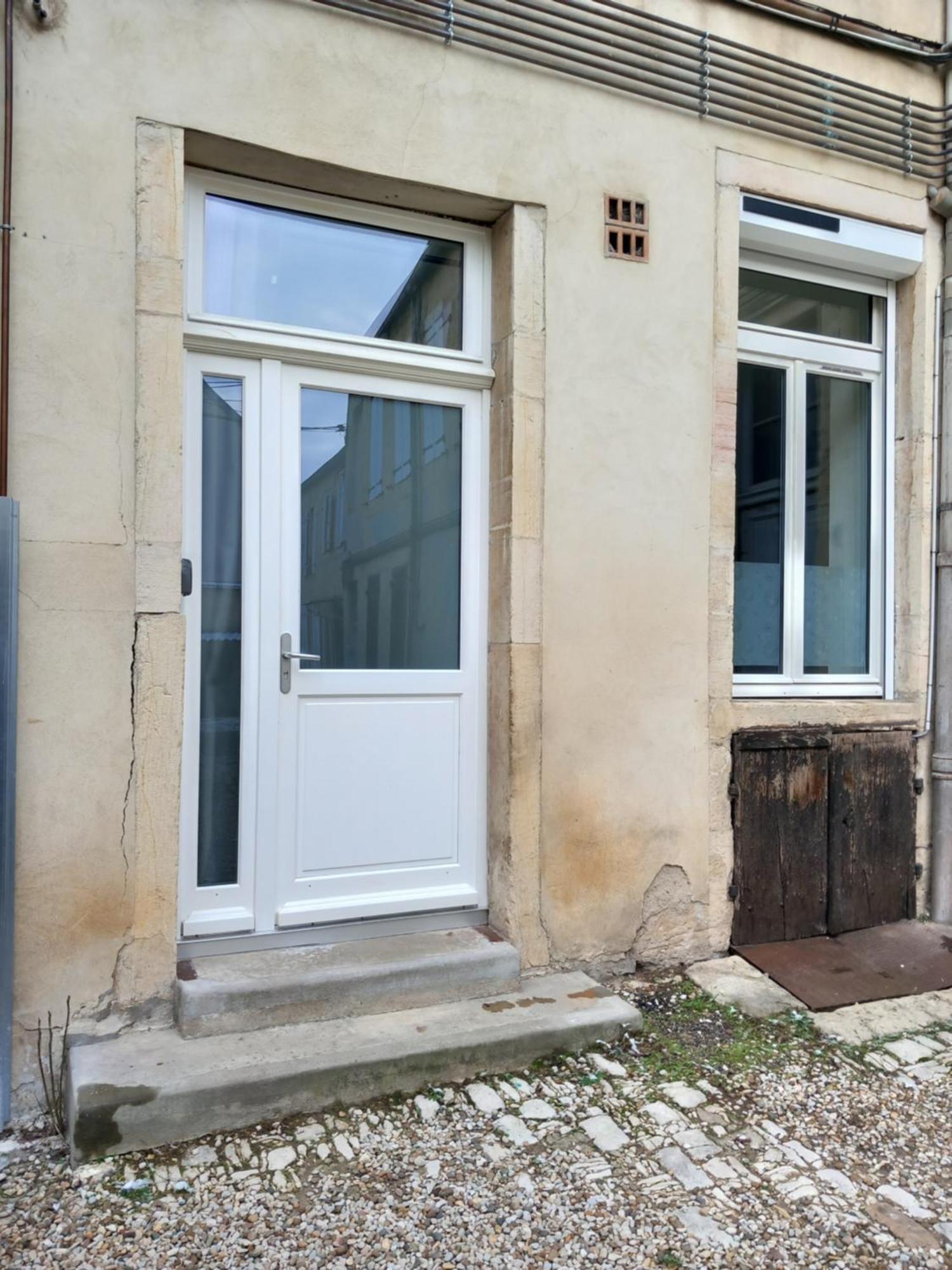 La Cour Fleurie, Tout Confort Dijon Bagian luar foto